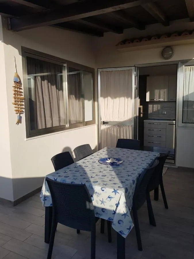 Appartamenti In Paese A Poca Distanza Dal Mare Λαμπεντούζα 0*,  Ιταλία