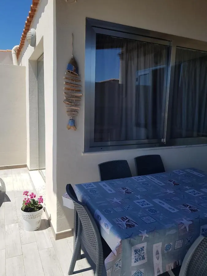 Appartamenti In Paese A Poca Distanza Dal Mare Λαμπεντούζα Διαμέρισμα